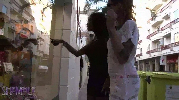 2013/July/MorganNatassia