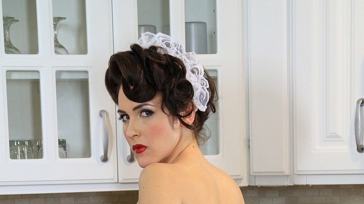 2019/March/Hazelpinup