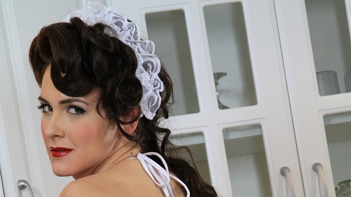 2019/March/Hazelpinup