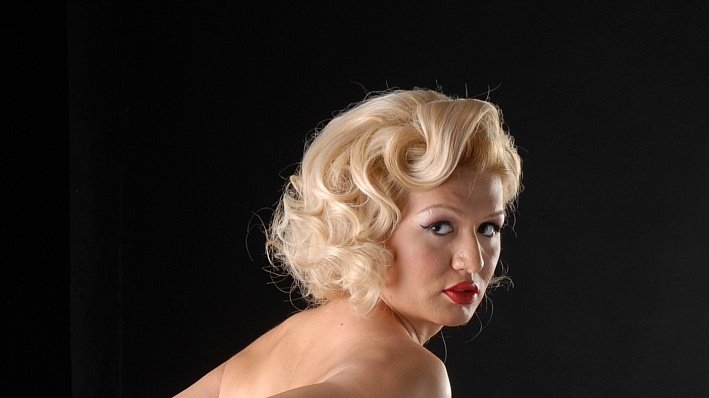 2019/Nov/12GianaRiviera